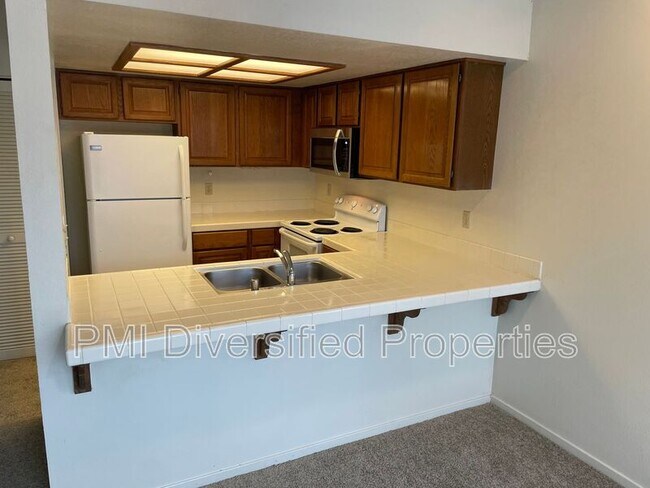 Foto del edificio - 2875 Idlewild Dr