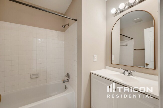 Foto del edificio - 337 Wye Mill Ct