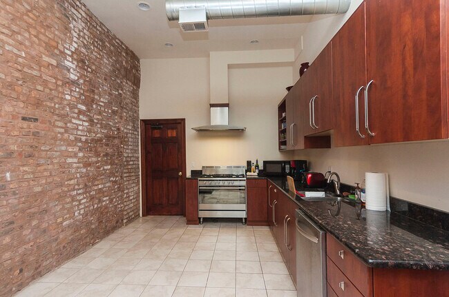 Foto del edificio - 548 N Wells St
