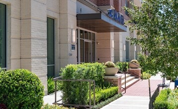 Building Photo - 160 Birdsall St