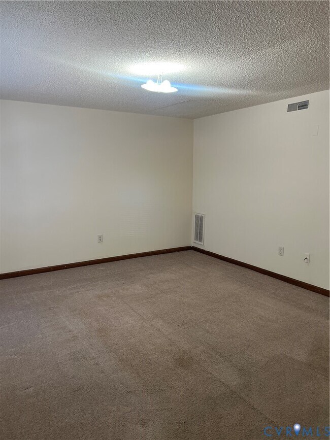 Foto del edificio - 2607 N Stedman Dr