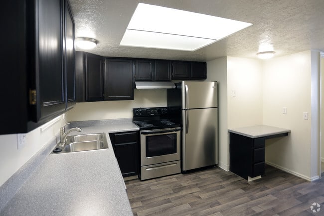 Interior Photo - Pine Terrace Townhouses