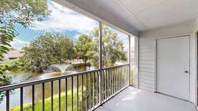 Interior Photo - Regatta Shores