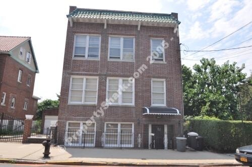 Primary Photo - 1823 Fowler Ave