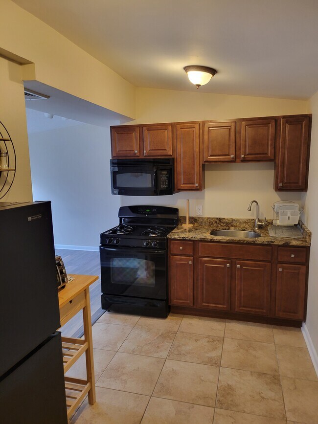 306 Buddington Rd Unit studio, Shelton, CT 06484 Apartments in