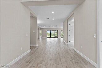 Building Photo - 15492 Rio Ponace Ct