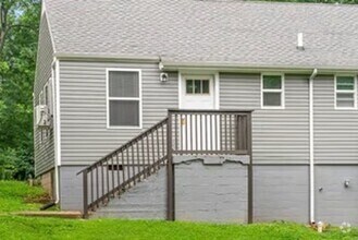 Building Photo - 4-6 Chestnut Dr