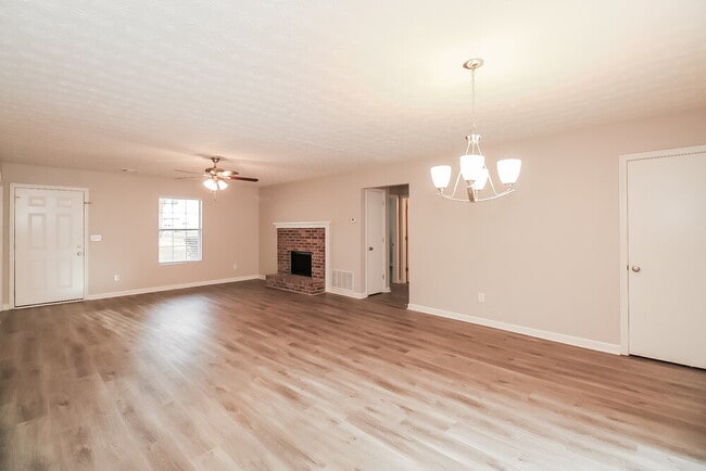 Building Photo - 5431 Staunton Way