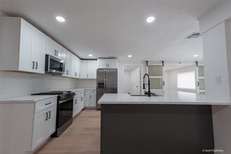 Building Photo - 7942 Hammerly Blvd