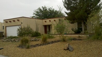 Building Photo - 3211 Mercury Ln