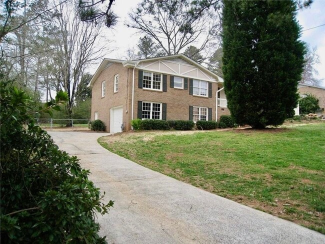 Building Photo - 759 Mockingbird Ln