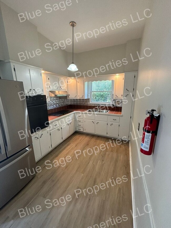 Foto del edificio - 26 Stratford Ave