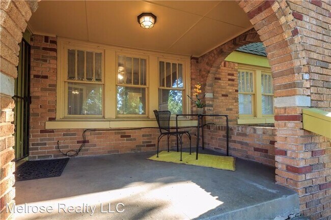 Foto del edificio - 3 br, 1 bath House - 2443 NW 12th Street