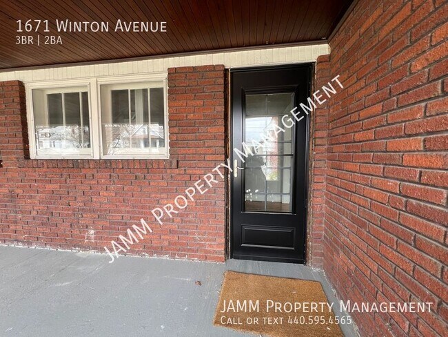 Foto del edificio - 3-Bedroom Townhome in Lakewood!!
