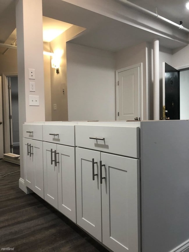 Building Photo - 2 br, 1 bath Apartment - 89 Park Dr Apt 25