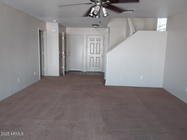 Foto del edificio - 65 N 224th Ln