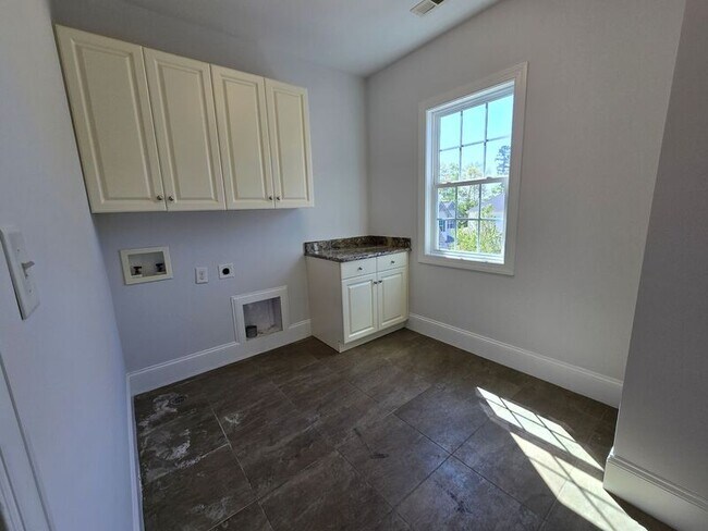 Building Photo - 11212 Oak Stone Ct
