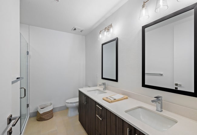 Interior Photo - Serenity Stuart