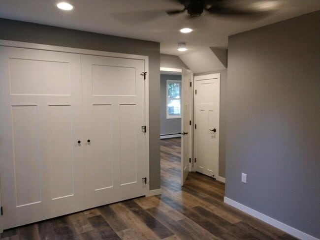 Building Photo - 210 W 5th Ave