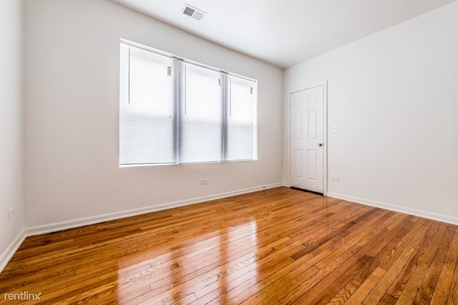 Building Photo - 7406 S Perry Ave