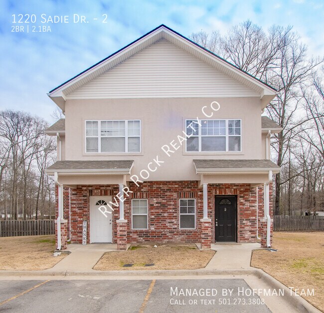 Foto del edificio - 1220 Sadie Dr