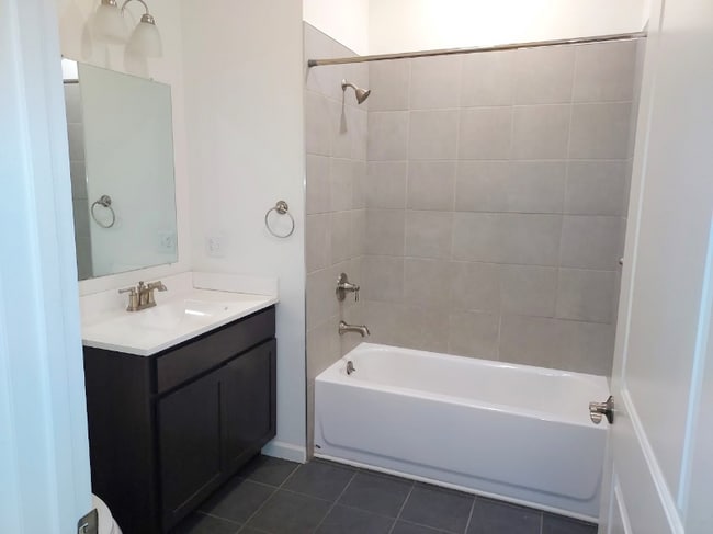 Building Photo - 49 Stone St