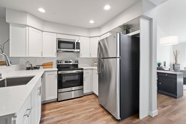 Interior Photo - Water's Edge Townhomes