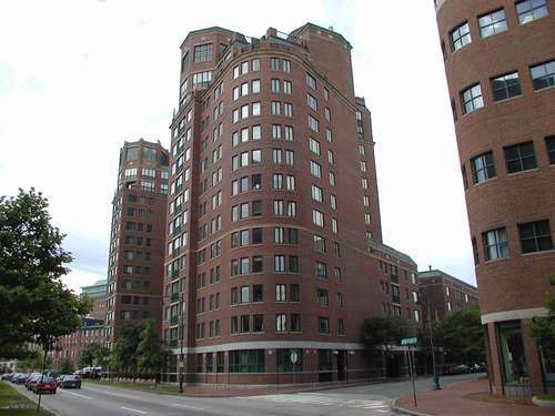 Building Photo - River Court