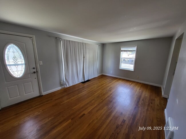 Building Photo - 2620 W Midwick Ave