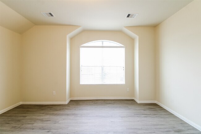 Foto del edificio - 9 Lavida Ct