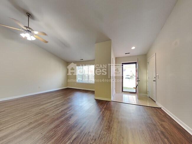 Foto del edificio - 15017 Oak Road