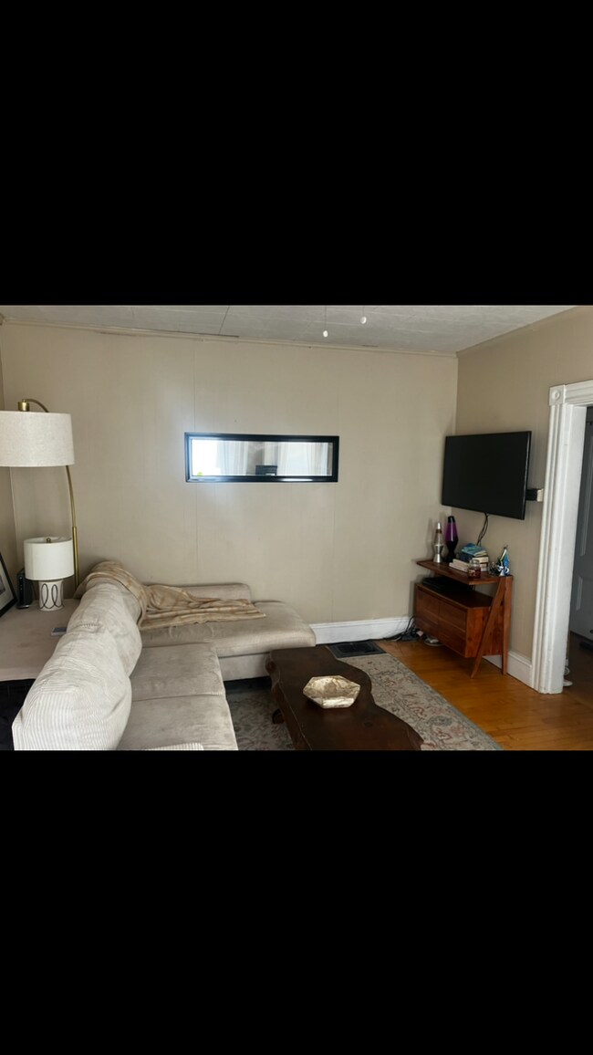 Foto del edificio - 377 Highland Ave