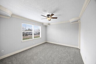 Building Photo - 5303 Heatherbrook Dr