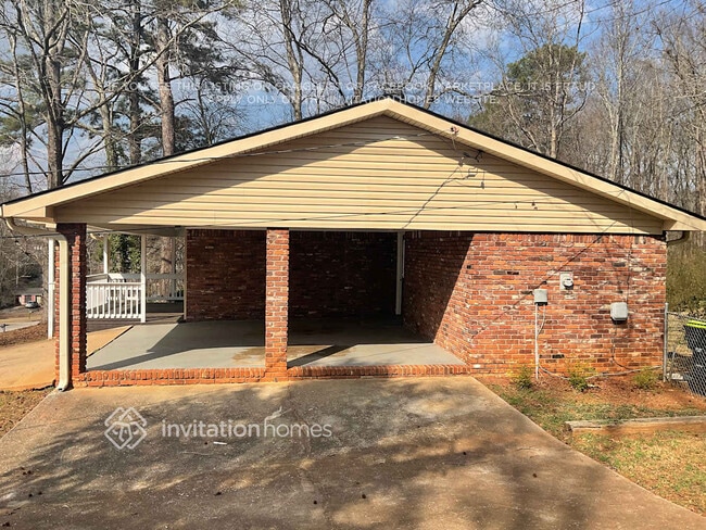 Building Photo - 4016 Nations Dr