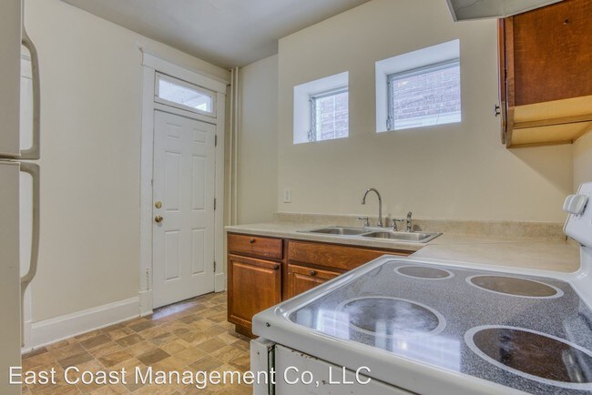 Foto del edificio - 3 br, 2 bath House - 4233 Nicholas Ave