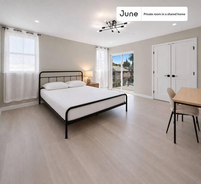 Building Photo - Room in Shared 5 bed/5 bath home in Boyle Heights