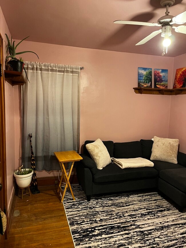 Common area - 2026 Grand Ave
