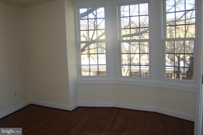 Foto del edificio - 2 W Gay St