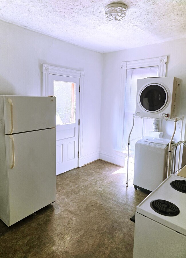 Entrada trasera - 45 1/2 E Duncan St