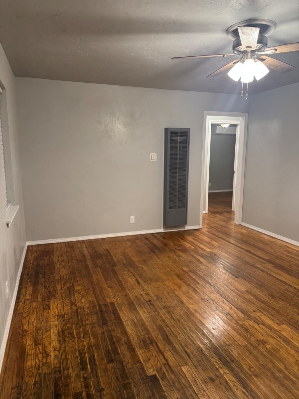 Foto del edificio - 1907 Nix St