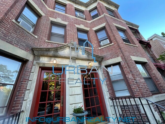EXTERIOR - 39 South St
