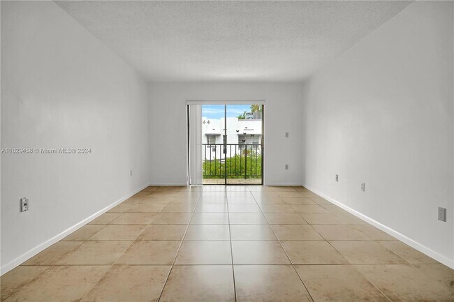 Building Photo - 950 Euclid Ave