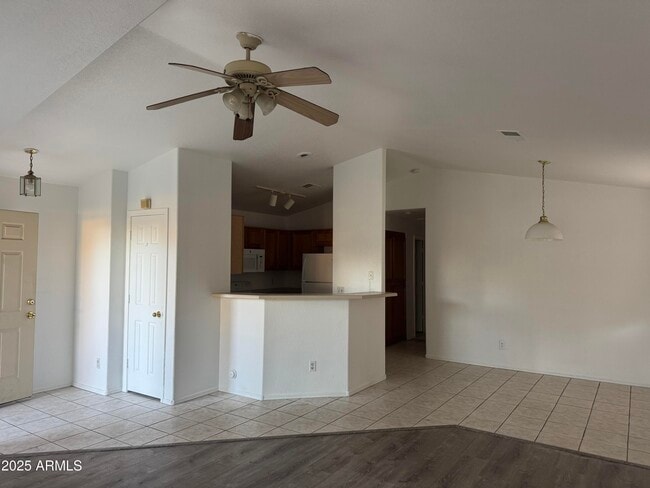 Foto del edificio - 726 S Nebraska St