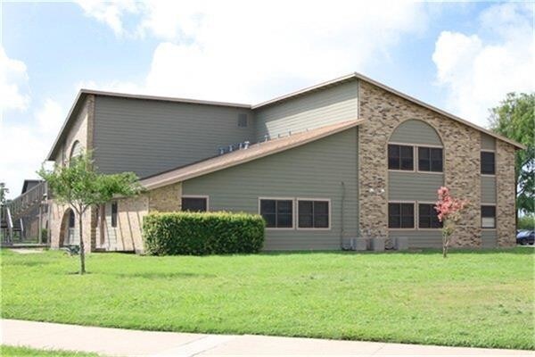 Primary Photo - 4702 Old Brownsville Rd
