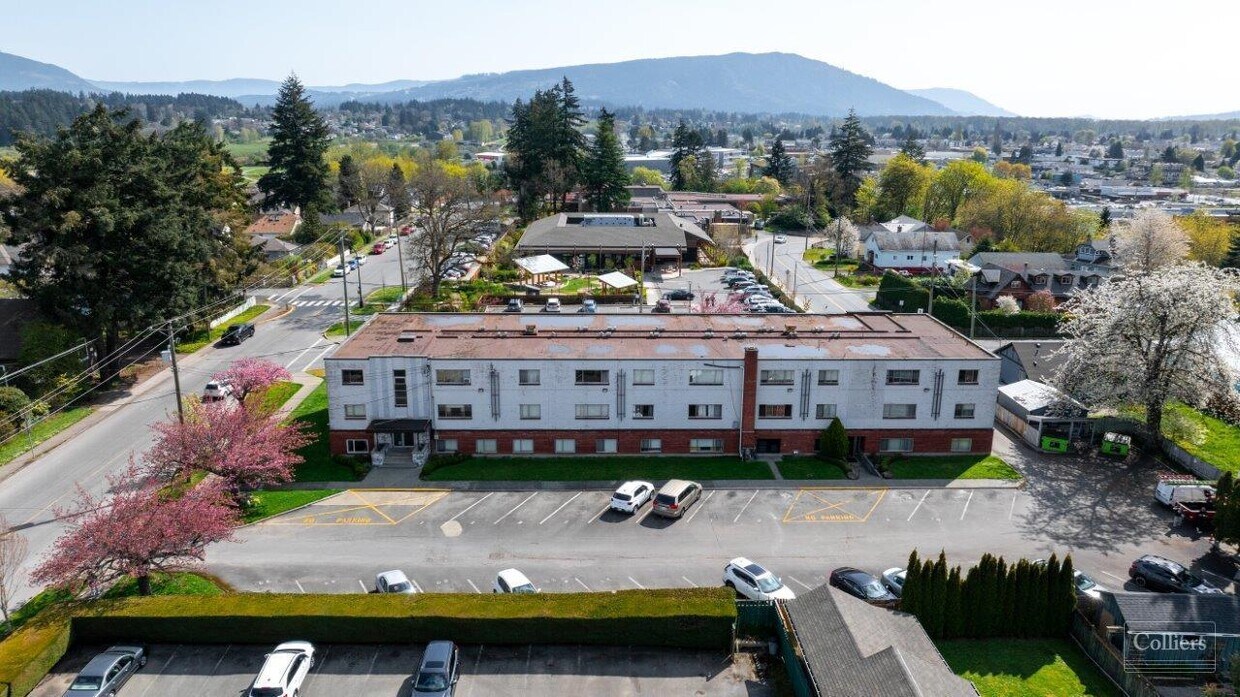 Building Photo - Mainstreet Cowichan Apartments