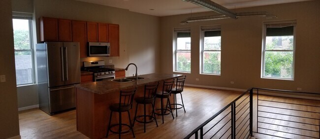 Foto del edificio - 751 N Elizabeth St