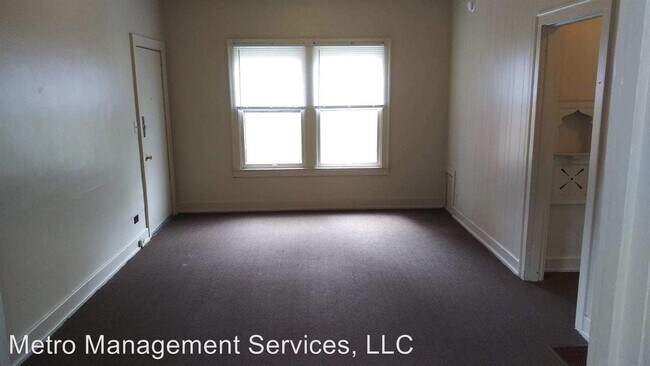 Building Photo - 648 S 37th St