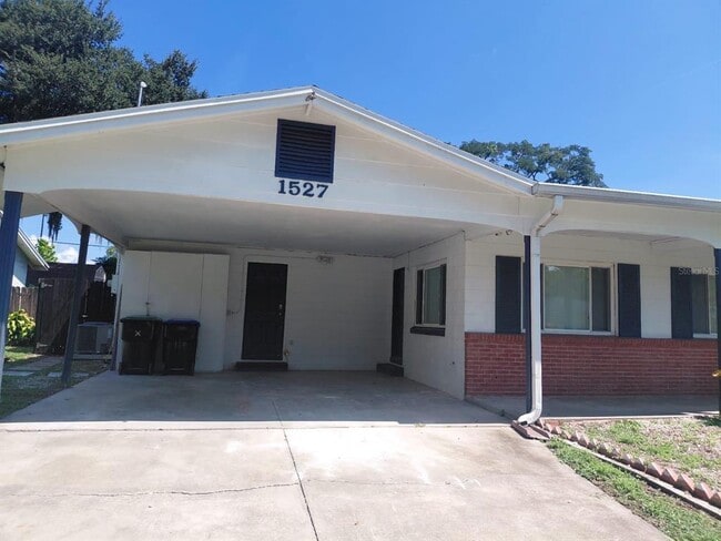 Building Photo - 1527 Leeway Ave