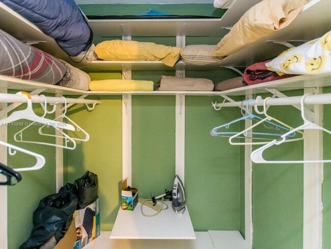 Foto del edificio - 5524 Garfield St