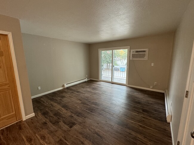 Living room - 1015 Grand Ave